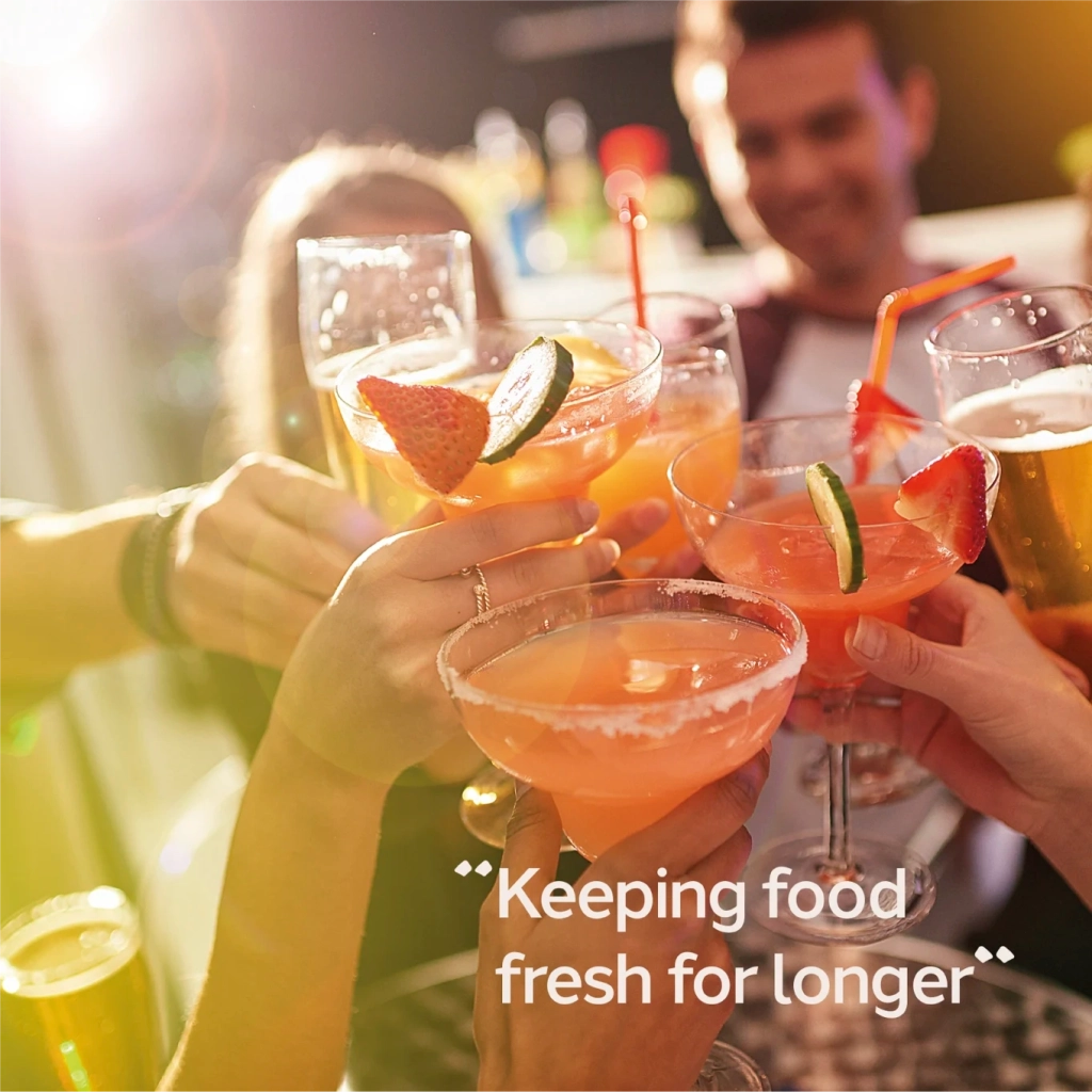 Cocktail lifestyle photography showing Oggi typography, with bespoke apostrophes, combined with imagery.